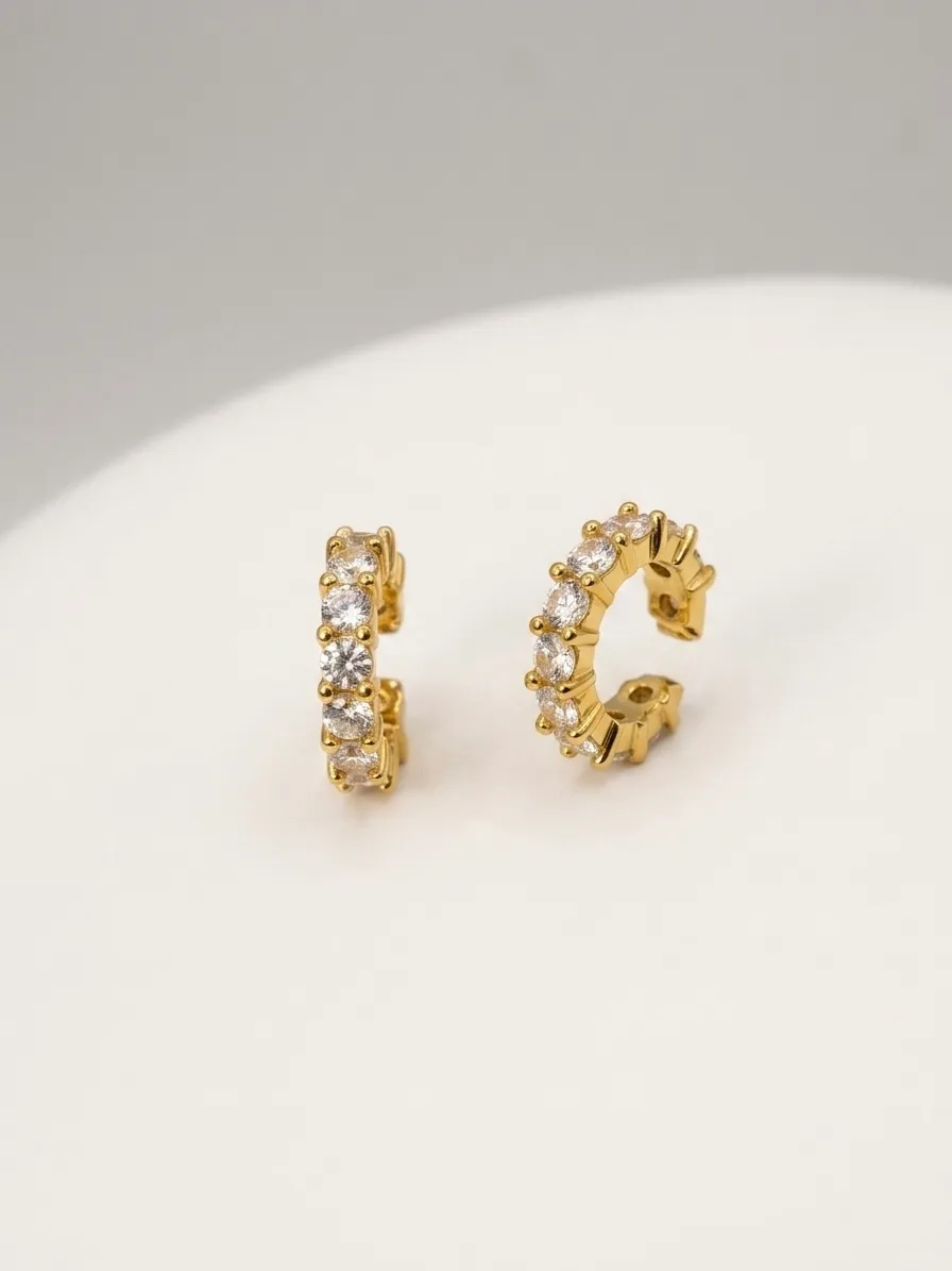 Ear cuffs dorados con cristales